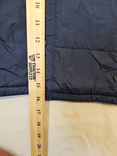 Boys North Face Vest. Size Small, Blue Zipper Pockets, Soft Collar - Picture 6 of 9