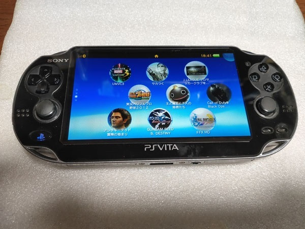 PSVita 3G Wi-Fi Model PCH-1100 Crystal Black Limited Edition PSVita 3G Wi-Fi Model PCH-1100 Crystal Black Limited Edition