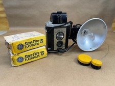 Vintage Kodak Brownie Reflex 20 Camera With Flash  Bulbs untested