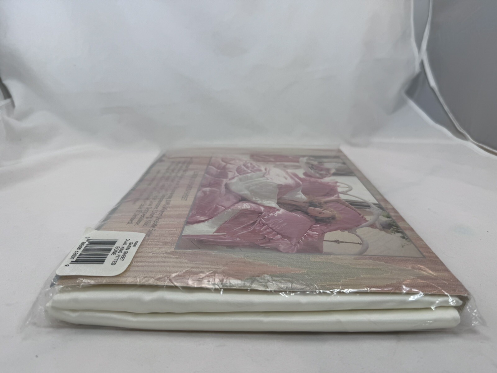 Vintage Satin King Ivory FITTED Sheet Fantasies By Morgan Taylor USA New Sealed