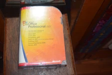 Microsoft Office Professional 2007 For Windows w/ Product Key, Academic Use Only