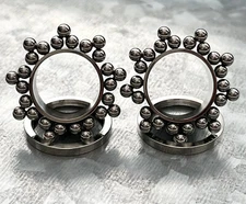 PAIR Clustered Steel Balls Sunburst Screw Fit Tunnels 316L Surgical Steel