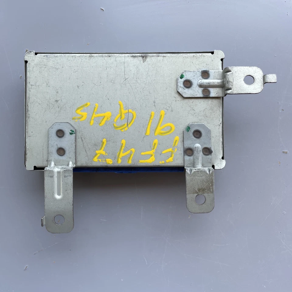 31036 64U10 1991 INFINITI Q45 OEM UNIDAD DE MÓDULO DE CONTROL DE TRANSMISIÓN TCM TCU Foto 4 de 4