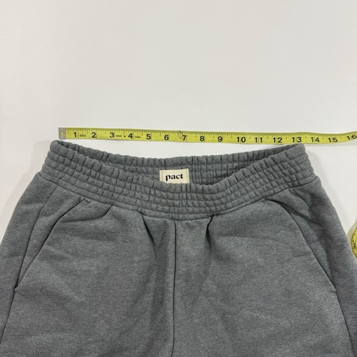 Pact Grey Fleece Sweat Shorts Size Medium Pockets 5” Inseam - Picture 8 of 8