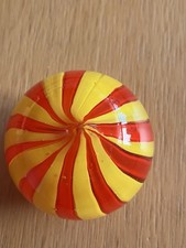 JOSKA BODENMAIS BAVARIA PAPERWEIGHT BRIEFBESCHWERER GLAS  Rot/gelb
