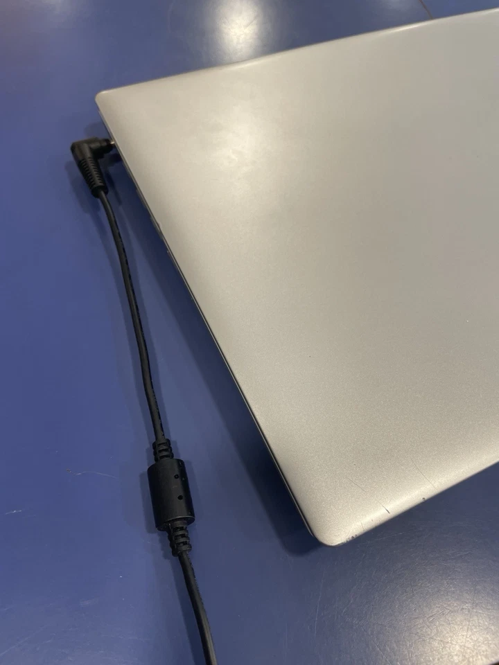 Notebook lenovo IdeaPad 14ADA05 – AMD 3020e – 4GB RAM – 64GB SSD 14" Windows 10 - Imagen 4 de 4