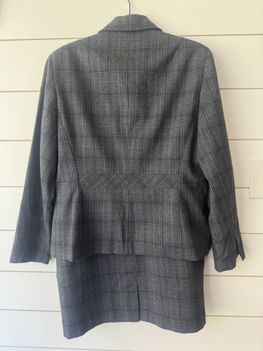 Grey Plaid Signature By Larry Levine 2 Piece Skirt Suit Size 12 Womens Career - Picture 2 of 5