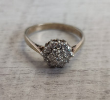 9ct Yellow Gold Ring Cubic Zirconia Stones 375 Gold Hallmark Ring Size P