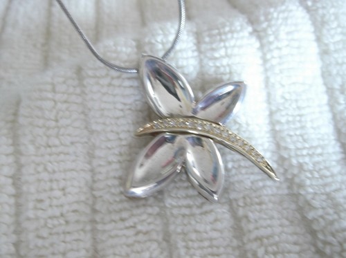 Alwand Vahan Sterling Silver 14K Gold Diamond BUTTERFLY Necklace - Picture 6 of 9