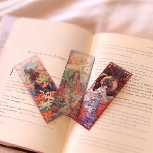 Owlcrate Transparent Bookmarks Daughter of the Moon Goddess, Six Crimson Cranes - Foto 1 di 3