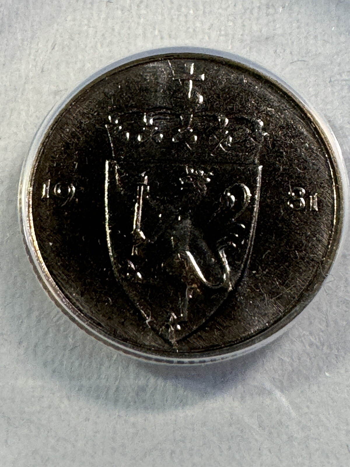 Picture 1 of 8
