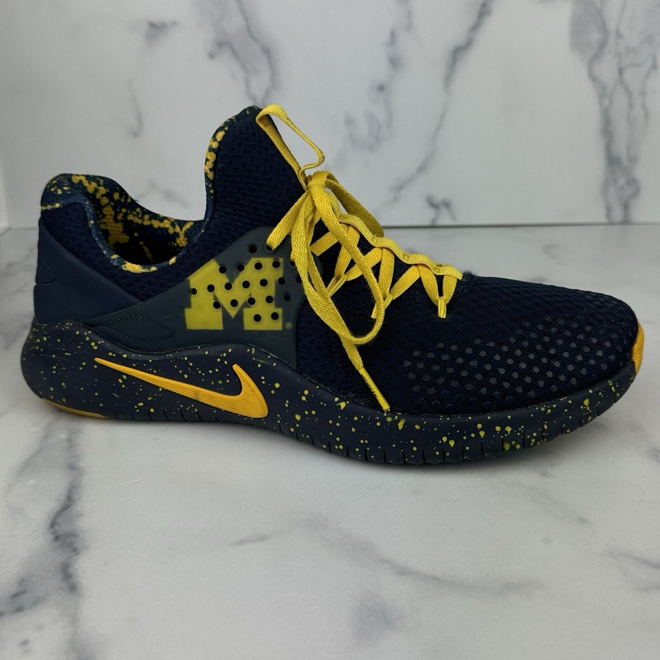 Nike Free TR 8 Michigan Wolverines Sneakers Trainers Sz 11 Excellent