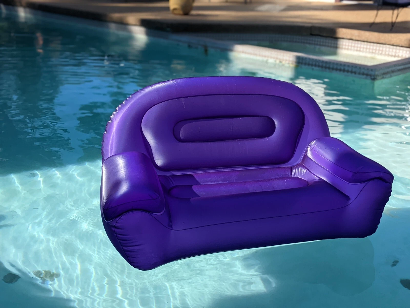 Sofa Couch Inflatable Fun Kids Pets Indoors Blow Up Air Furniture Summer Lounge