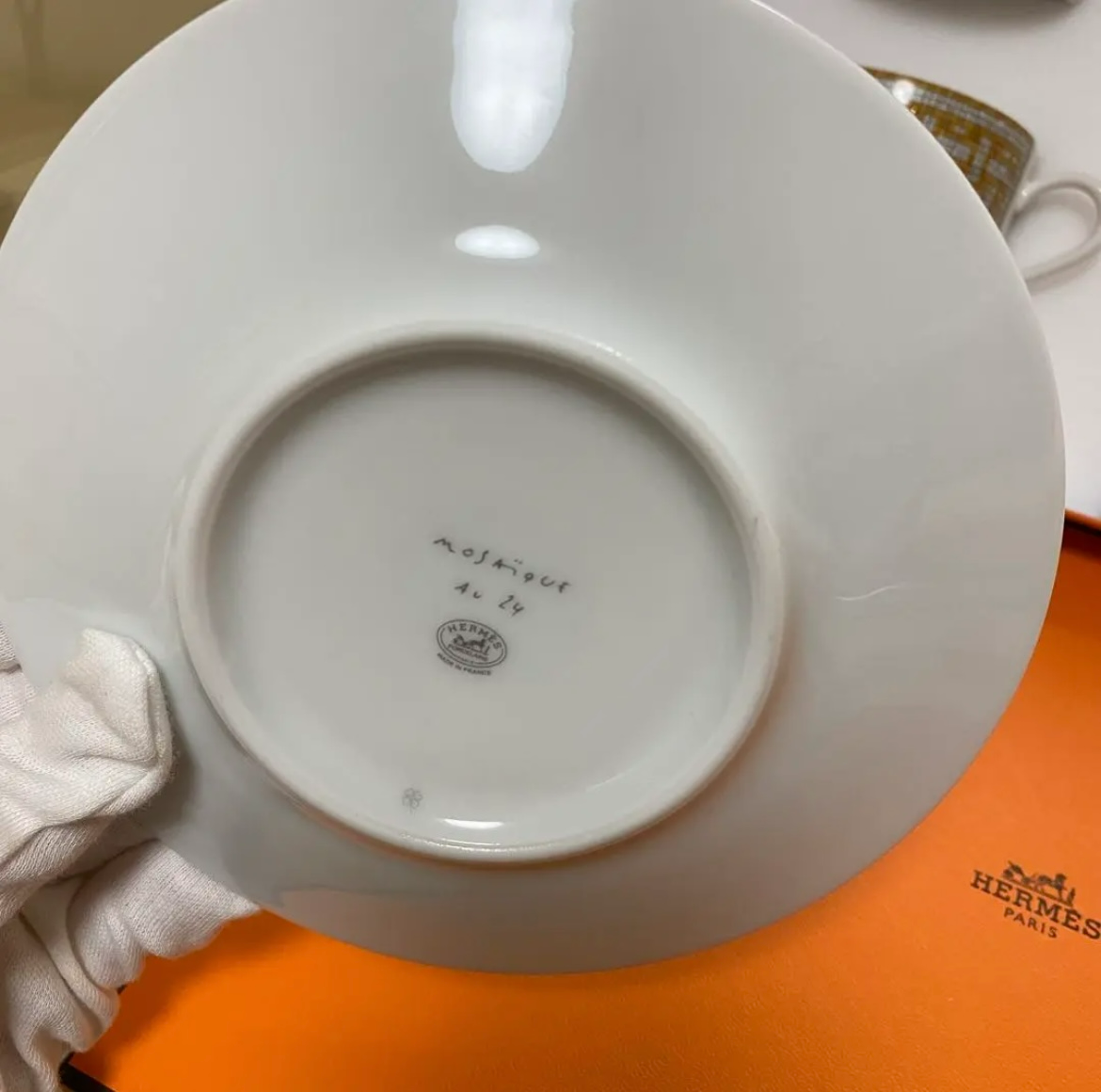 HERMES Mosaique Au 24 Tea Cup Saucer Tableware 2 set Gold HERMES Mosaique Au 24 Tea Cup Saucer Tableware 2 set Gold
