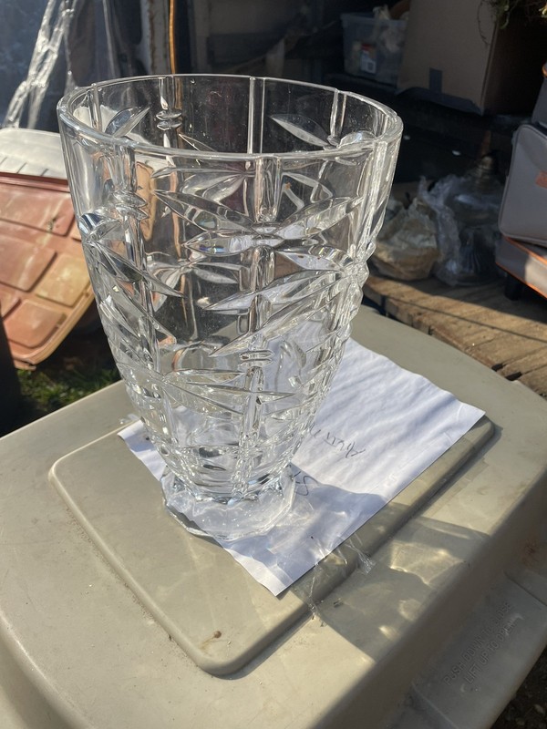 New Shannon Crystal Designs of Ireland 24% Lead Crystal Vase 11 3/4" T 8lbs 14oz