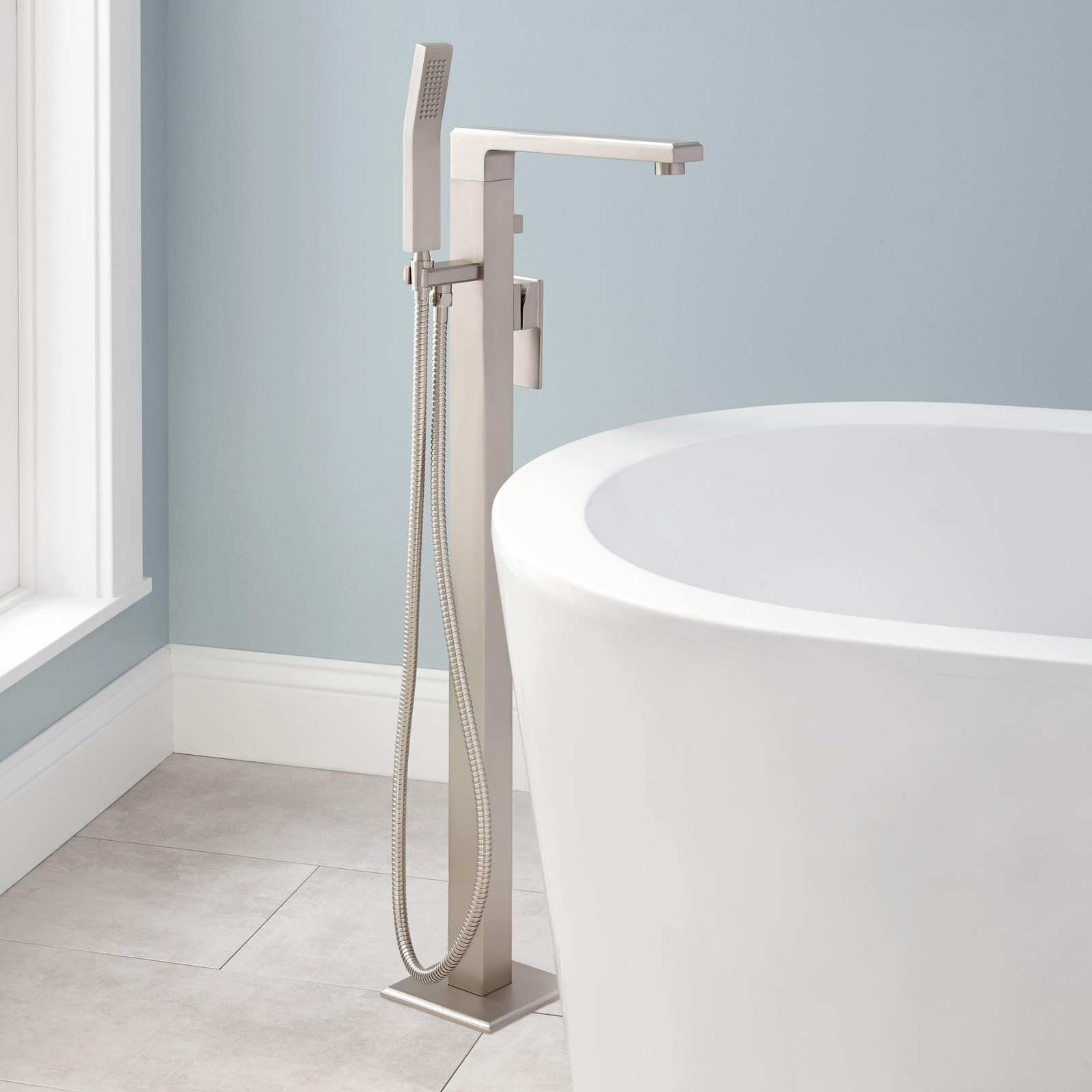 Signature Hardware 421586 Ryle Floor Mounted Tub Filler- Includes Hand Shower 39190₽