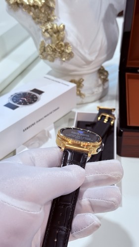 Custom 24k Gold Plated Samsung Galaxy Watch 8 Classic Black GPS LTE 2 Bands - Picture 5 of 15
