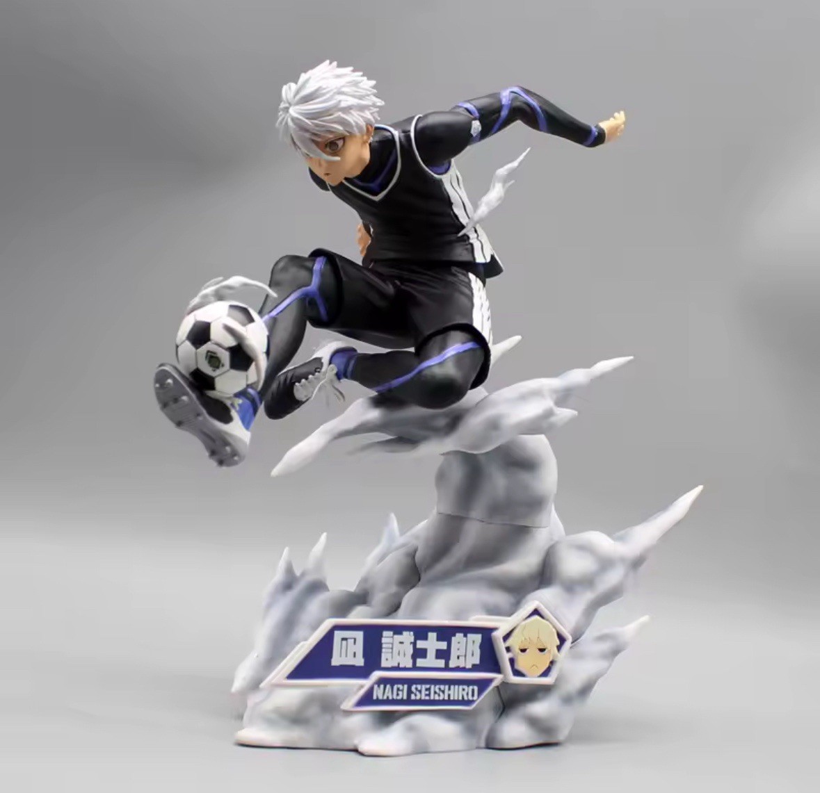 Action Figure Blue Lock - Nagi Seishiro - Statua Anime 23 Cm Da Collezione