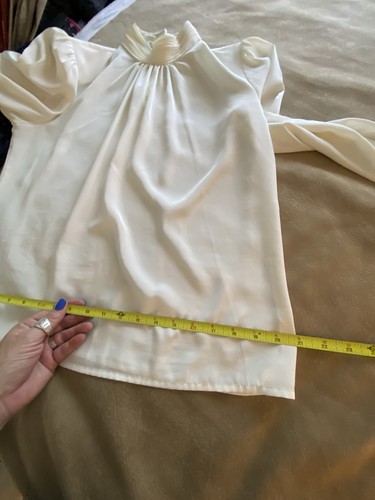 Vintage Charter Club Ivory Satin Career Blouse SZ M Easy Care - Picture 8 of 9