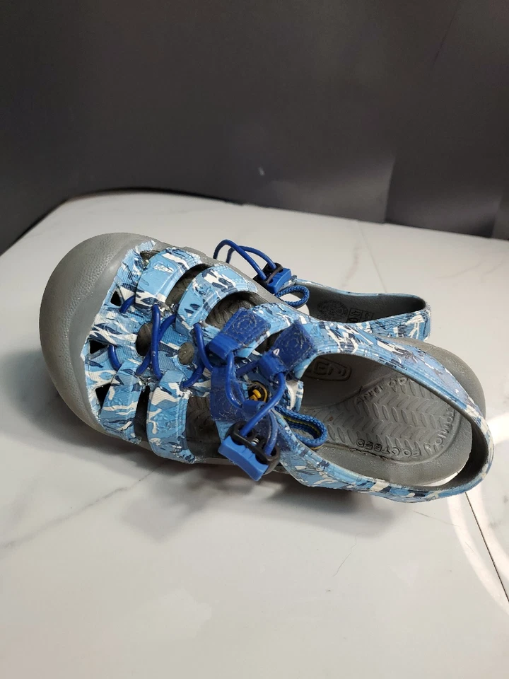 Keen 儿童蓝色拉绳懒人凉鞋 11 码 — 第 3/4 张图片