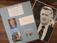 GEORGE STEINBRENNER(D-10)Signed Trimmed Index Card w/8 x 11 Display w/Photo/Obit