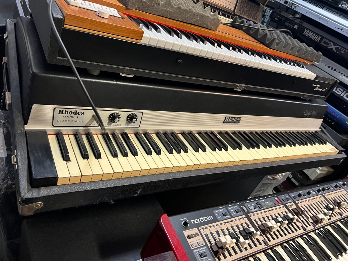 1976年製　Rhodes Piano Mark I 88鍵 Fender Rhodes Mark I Stage 88 - What To Know & Where To Buy