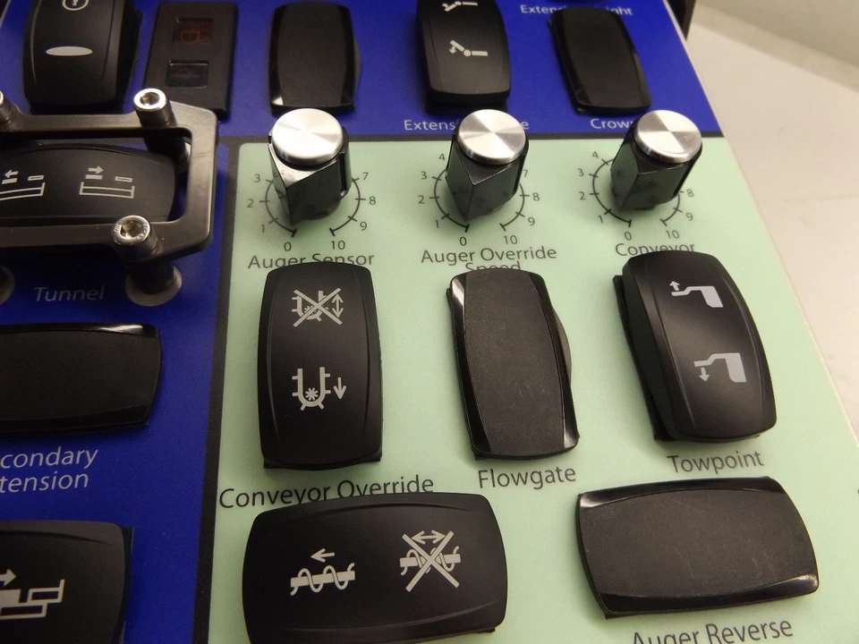 VOLVO ULTIMAT 200 CONTROL BOX NEW IN BOX OEM VOE 12799281 12793132 - Image 3 of 4