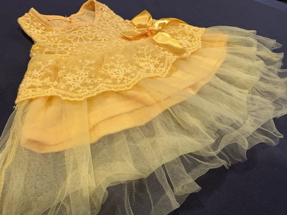 Disfraz Princesa “Belle” Vestido con Volantes y Encaje Infantil 6-12- ¡Tan suave!  Foto 3 de 4