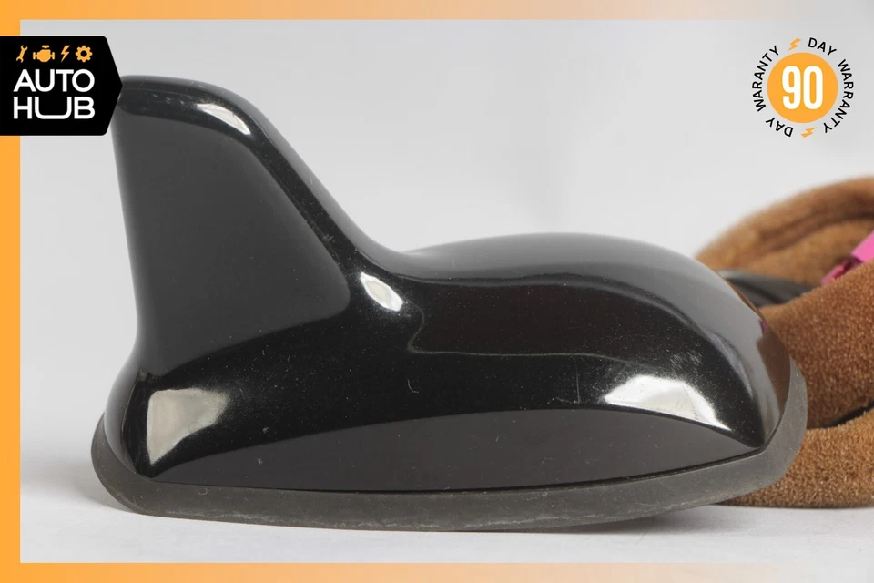 Antena de radio aleta de tiburón 10-15 Mercedes W204 C250 GLK350 C350 2049050436 FABRICANTE DE EQUIPOS ORIGINALES Foto 3 de 4