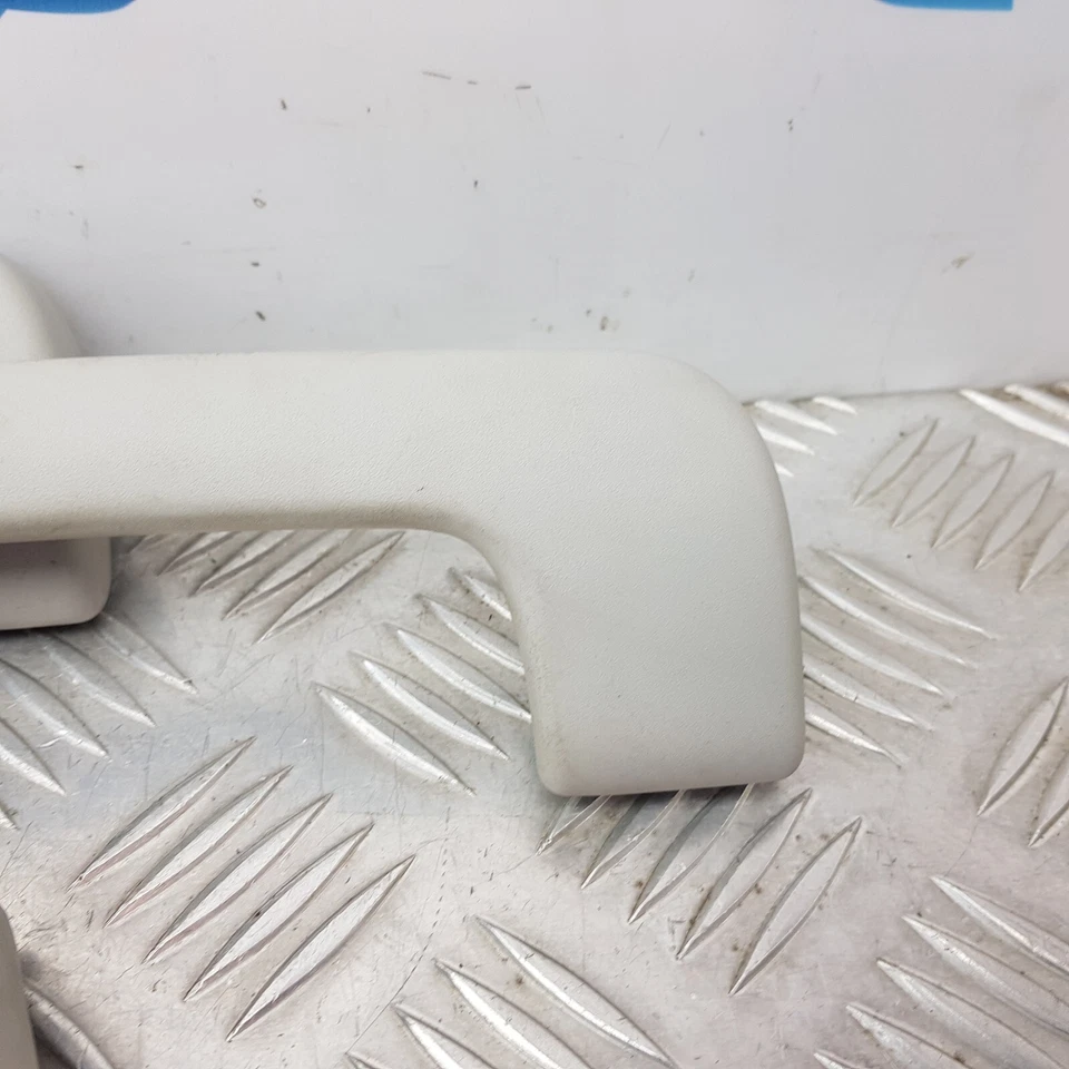 JUEGO DE MANIJAS DE AGARRE DE TECHO INTERIOR AUDI A3 MK2 X4 2008 A 2010 8P0857607M Foto 4 de 4