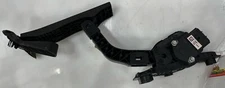 14 - 19 Kia Soul Accelerator Pedal Assembly with Sensor OEM 32726-B2110