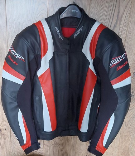 New with tags RST BLADE cowhide leather jacket size 44 Inner Gillet & Protector