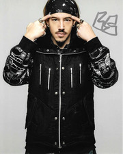 * LIQUID STRANGER * signed 8x10 photo * LOST IN THE SAUCE * COA *