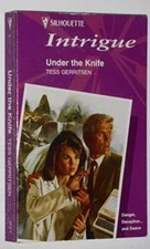 Under the Knife (Harlequin Intrigue  136) - Paperback By Tess Gerritsen - GOOD