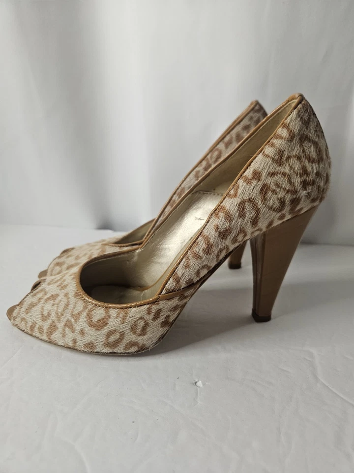 EUC Massimo Baldi Leopard Print Haircalf Peep Toe High Heel Italian Pumps Sz 7 - Image 4 of 4