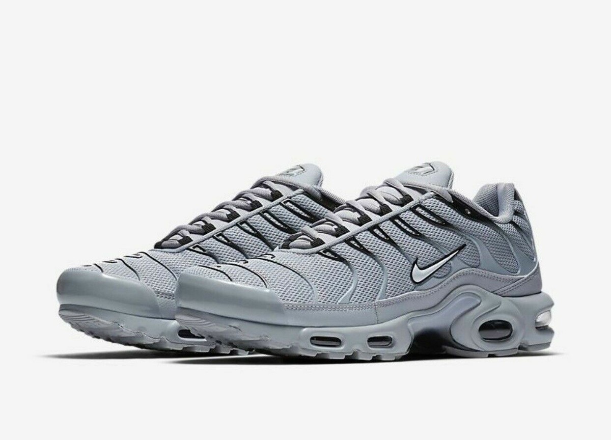 nirinsyuです＊ Nike Air Max Plus TN Wolf Grey Cool Black Reflective 852630