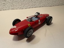 Hornby Ferrari 156 F1 "Sharknose" z 1961 roku.  Samochód wyścigowy Slotcar #N11