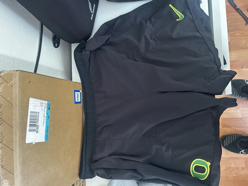 Oregon утки футбольная команда выпущенный Nike Dri-Fit практика шорты мужские 2XL - Изображение 4 из 4