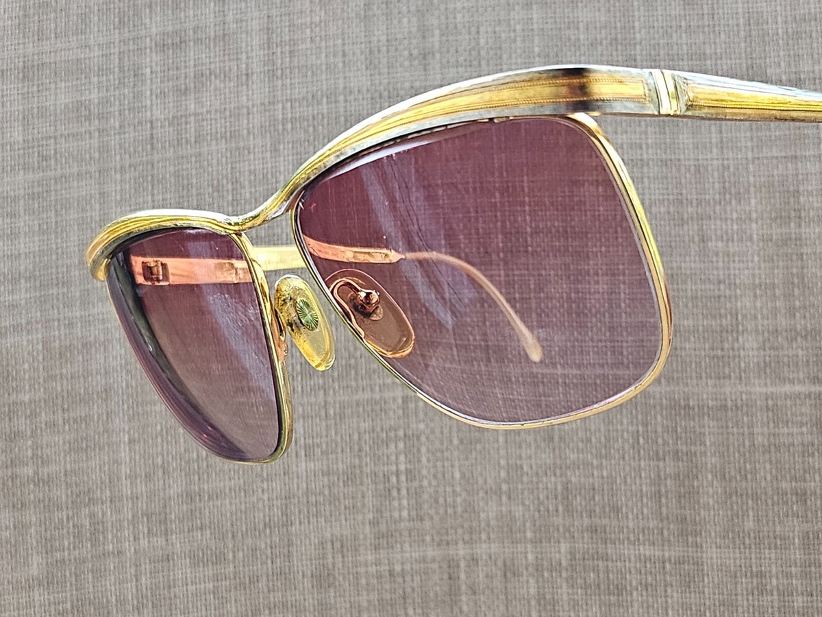 Tura Women Eyeglasses/Sunglasses Frame Gold Tone Vintage  display picture 1