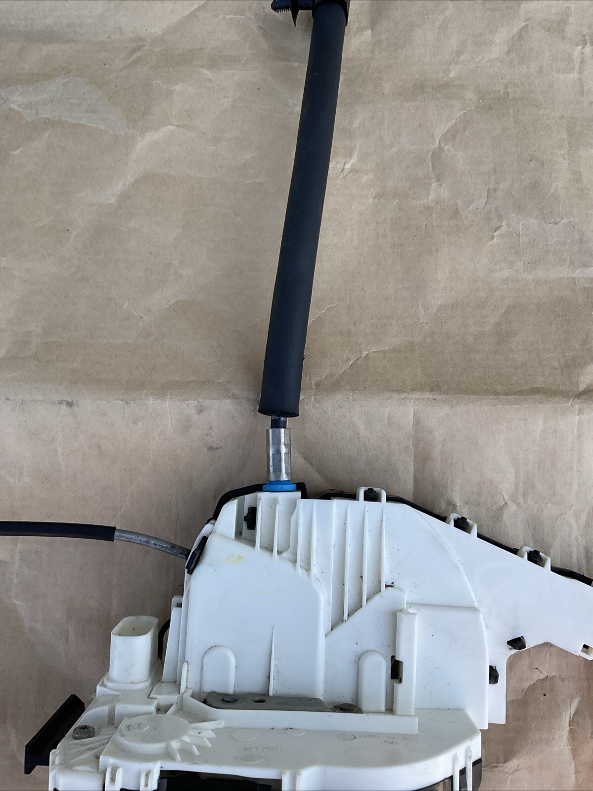 Maserati Quattroporte 2014-2024 FRONT+RIGHT Door latch P/N 670003103