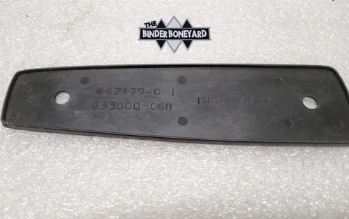 NOS International IH ScoutII/72-73 PickupTravelallTravelette Mirror Mount Pad 