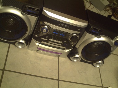 PHILIPS Mini Hi-Fi Stereo System Stereoanlage Model: FW-M377 MP3 - Bild 9 von 21
