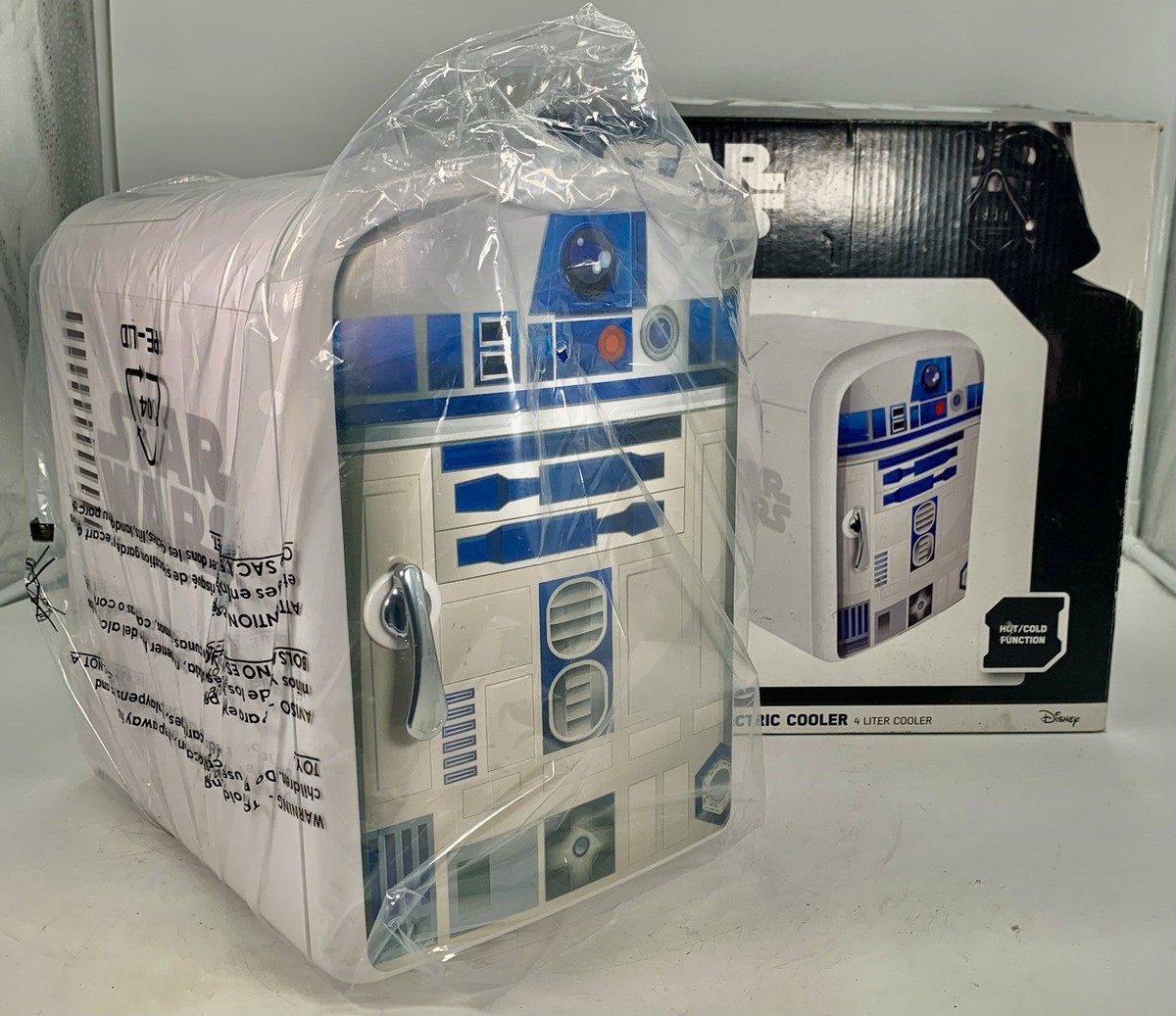 Star Wars R2-D2 Thermoelectric Cooler AC/DC Hot &Cold Operation