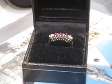 Feiner Damenring Rubin Taubenblutrot Brillant 14 Karat Weißgold 585