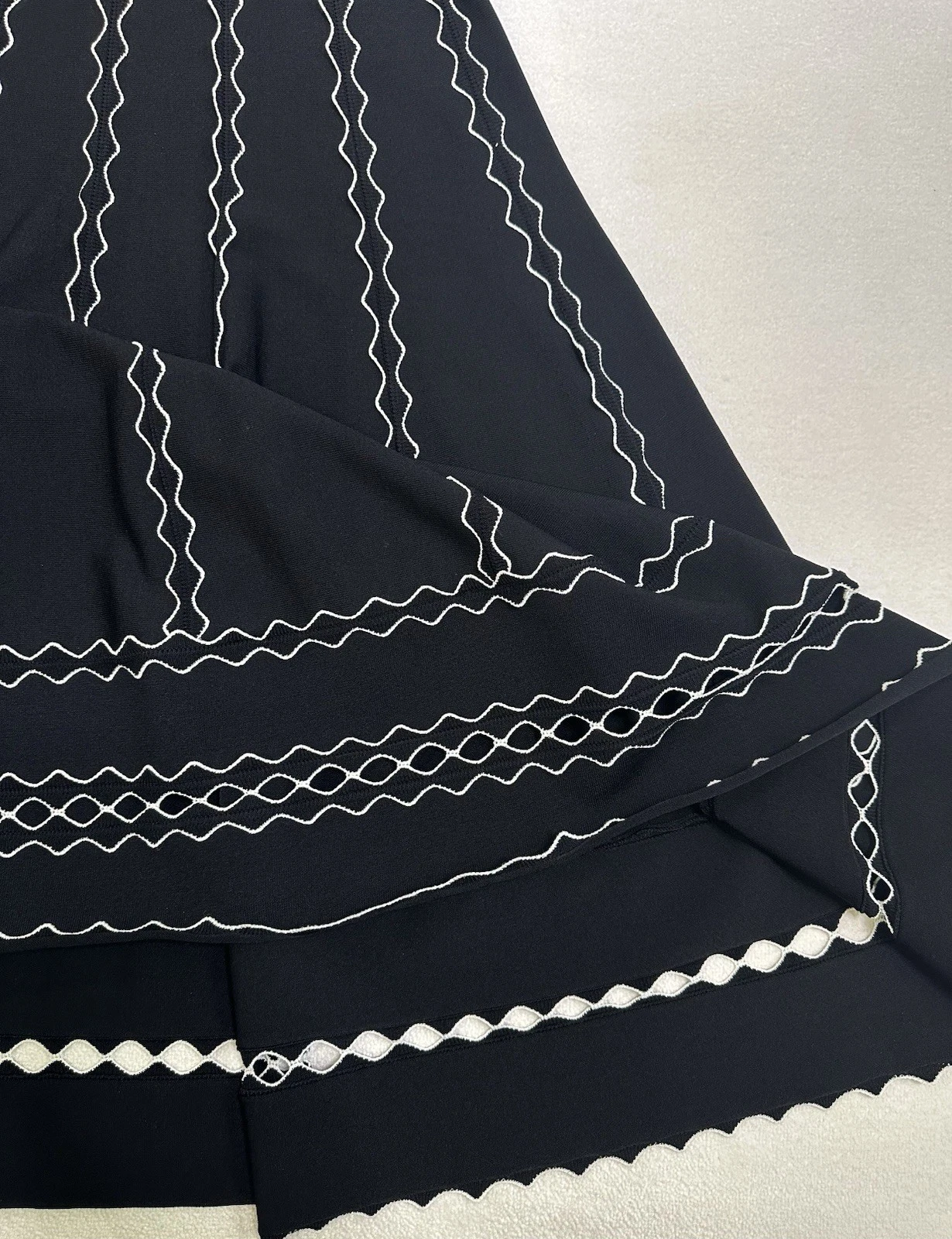 Abito ALEXANDER MCQUEEN valore £ 2400 IT taglia 42 INT M UK 10 US 6 immacolato