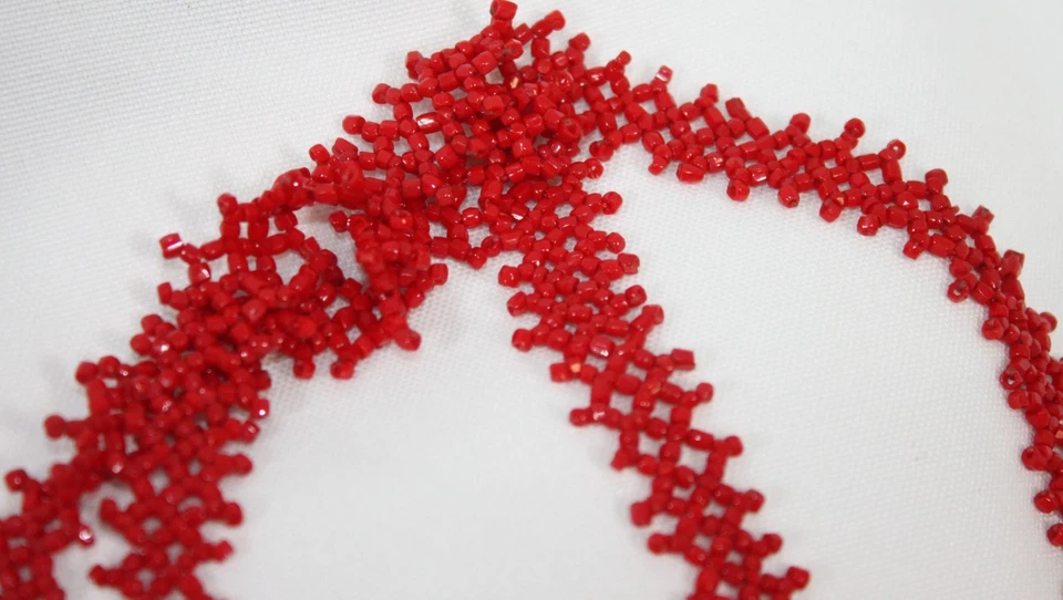 Faja de cinturón con cuentas de vidrio de colección roja Art Deco colgante bufanda collar aleta años 50 60 Foto 3 de 4