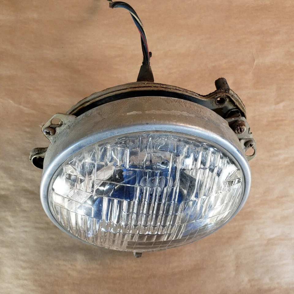 Jaguar MK10 Mark X Bombilla Faro con Cubo 5.5" PROBADO FUNCIONA Foto 2 de 4