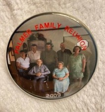 25 Custom 2 1/4" Family Reunion Buttons with or without a desired picture.