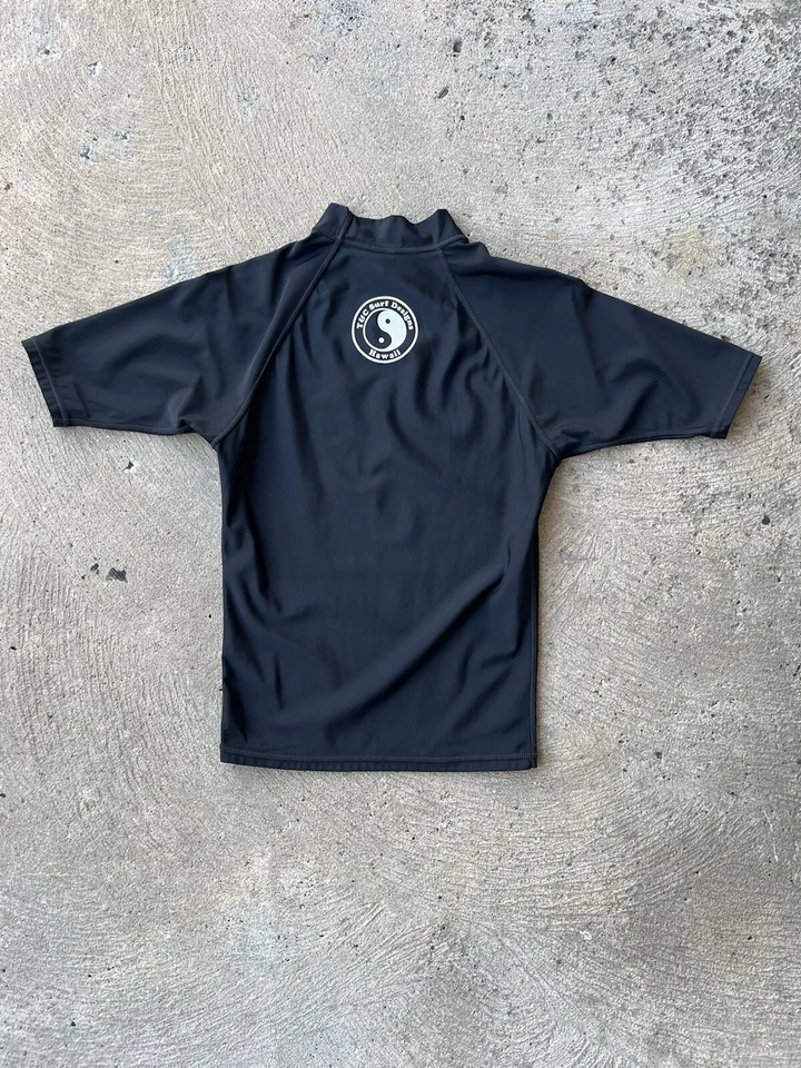 Protector contra erupciones negro de manga corta T & C Town And Country Surf de colección para hombre Foto 4 de 4