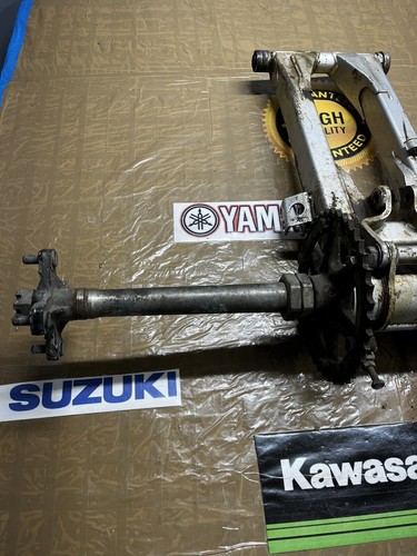 97-01 WARRIOR 350 REAR SWINGARM SWING ARM MORE COMPLETE BACK AXLE HUBS HUB - Picture 3 of 9